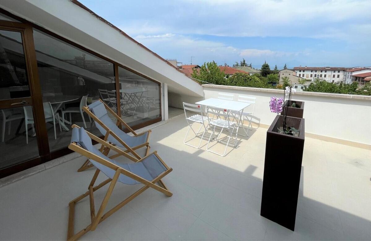 Attico Lilium Apartment Peschiera del Garda Exterior photo