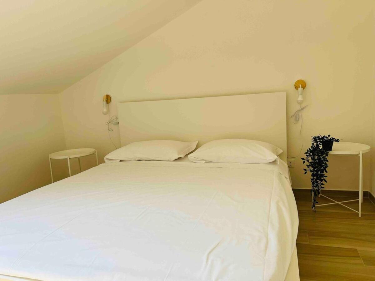 Attico Lilium Apartment Peschiera del Garda Exterior photo